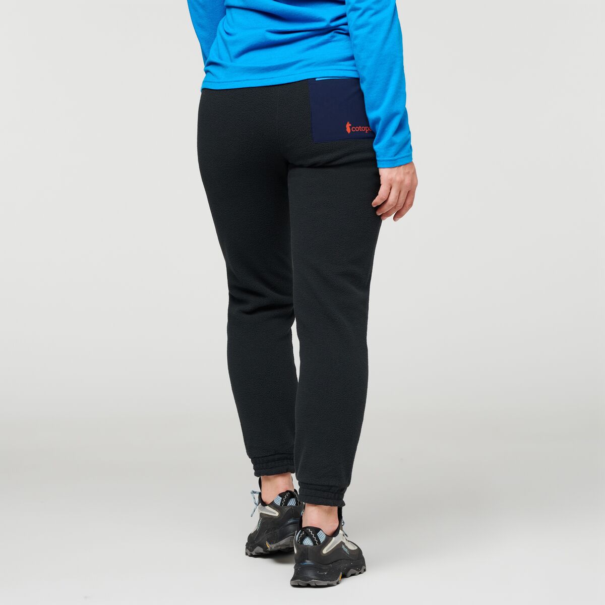 Abrazo Fleece Jogger - Women's, Black, Model Aya