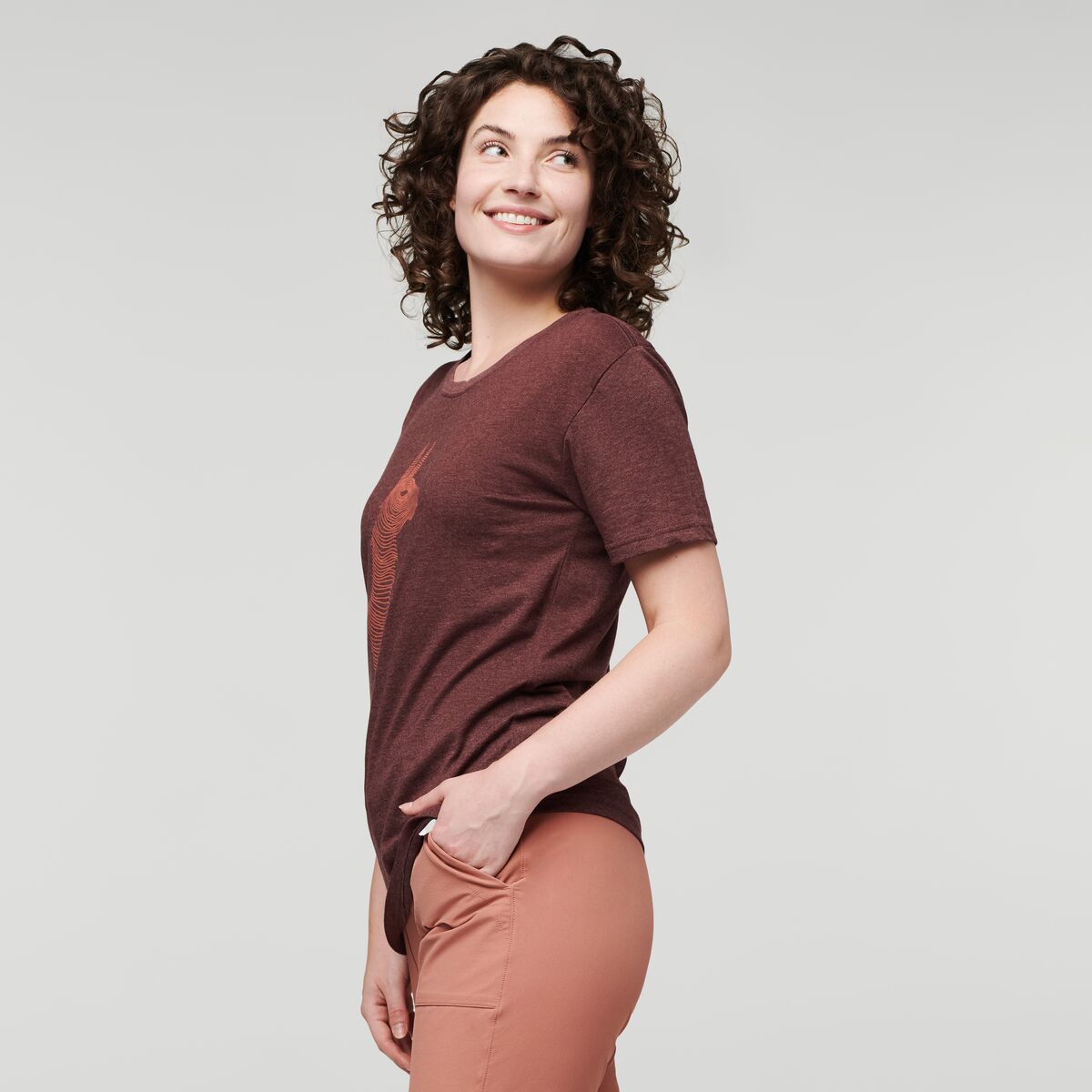 Topo Llama T-shirt - Women's, Chestnut, Model Courtney