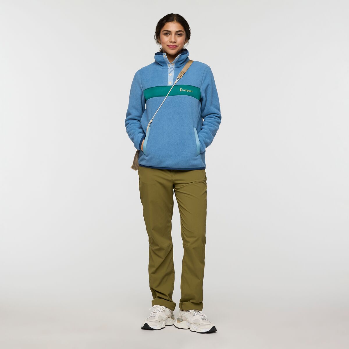 Teca Fleece Pullover - Women's, Chilly, Model Avery