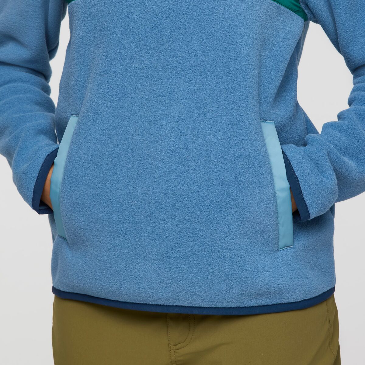 Teca Fleece Pullover - Women's, Chilly, Model Avery