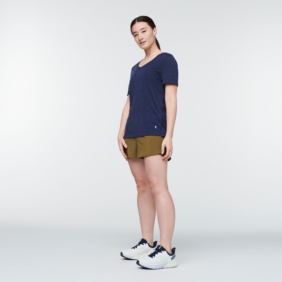 Paseo Travel T-Shirt - Women's, Maritime, Model Aya