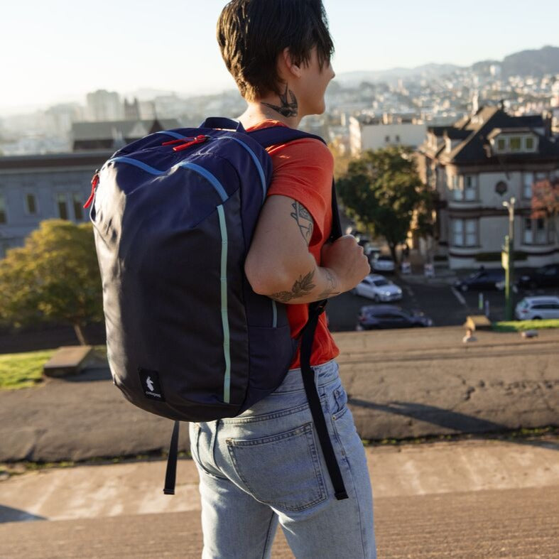 Vaya 18L Backpack - Cada Día, Detail