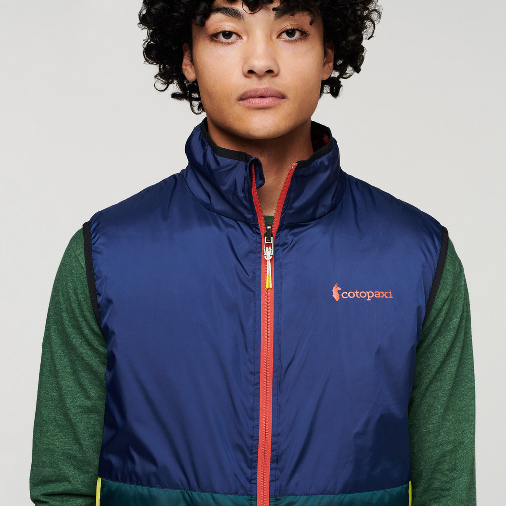 Teca Cálido Vest - Men's, After Dark, Model Xavier