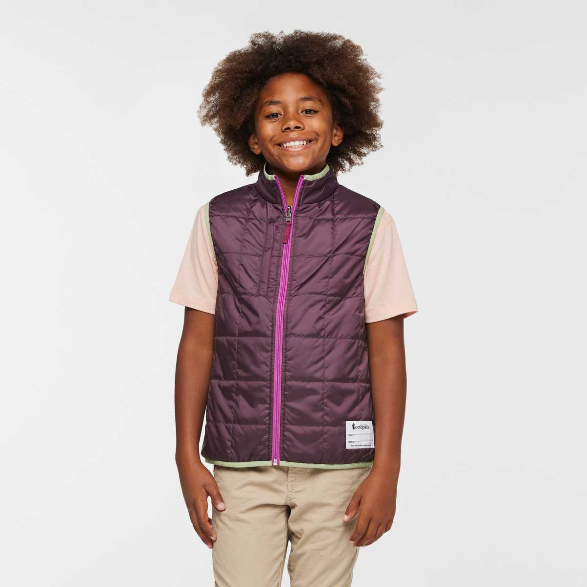 Teca Cálido Vest - Kids', Camelia, Model Isaiah