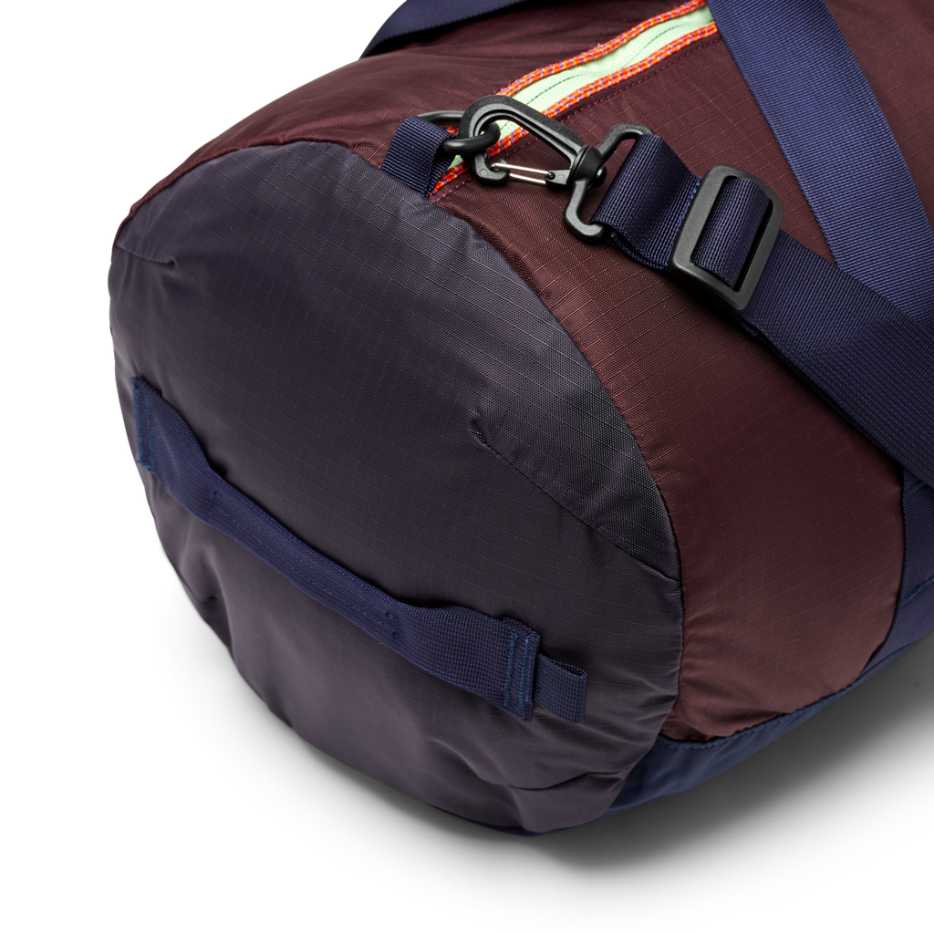 Ligera 32L Duffel Bag - Cada Día, Wine