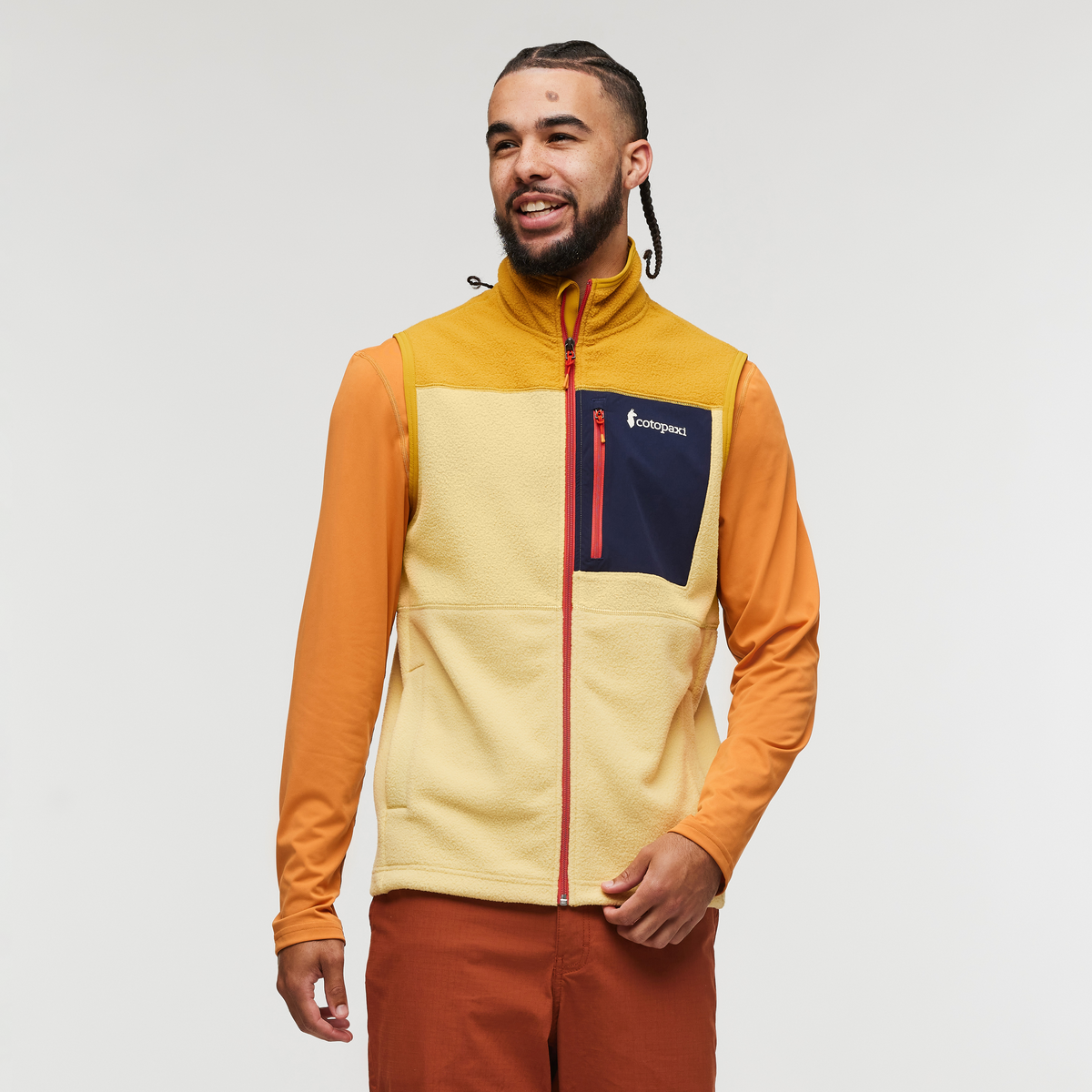 Abrazo Fleece Vest - Men's, Amber/Wheat, Model Alex