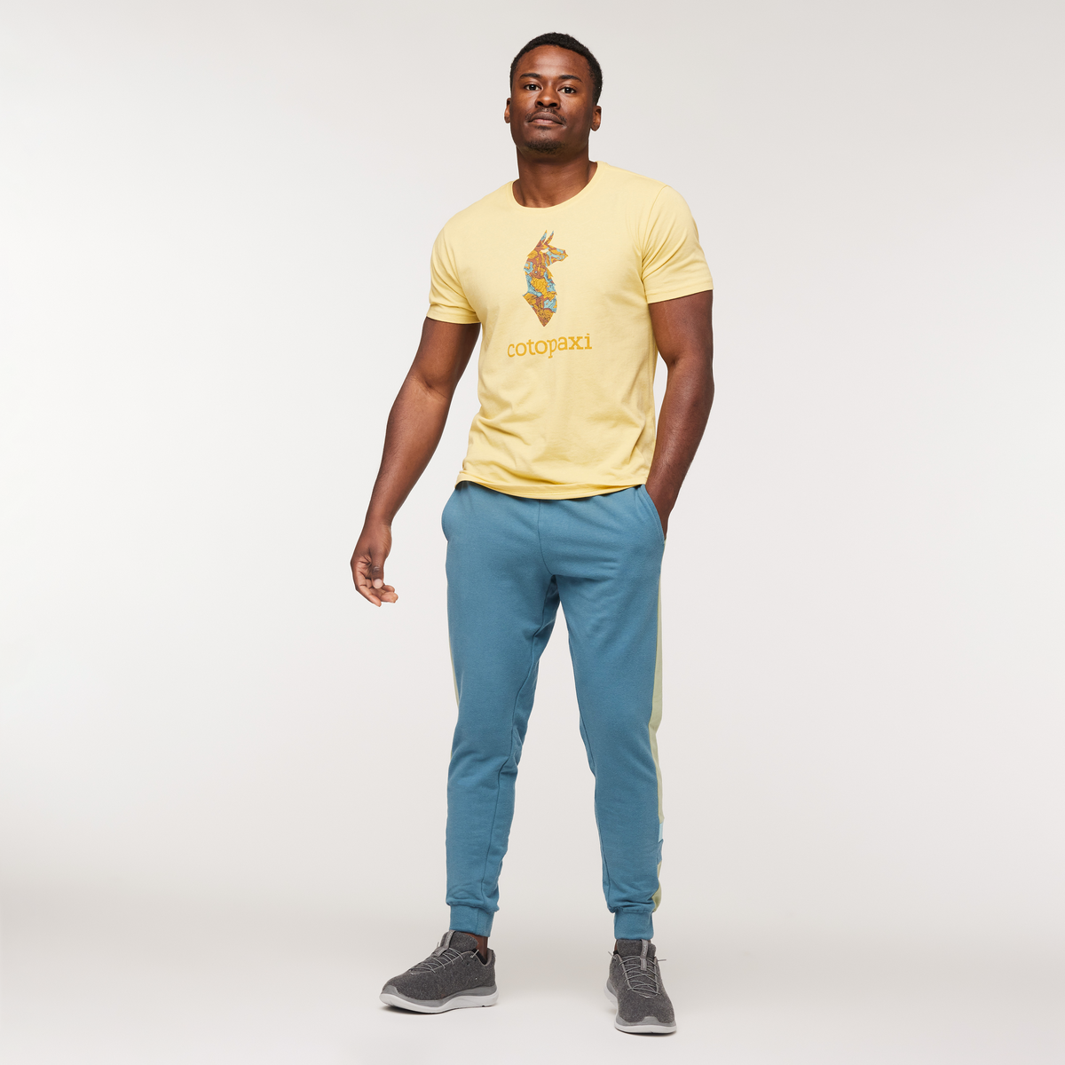 Bandera Organic Jogger - Men's, Blue Spruce, Model Jeremy