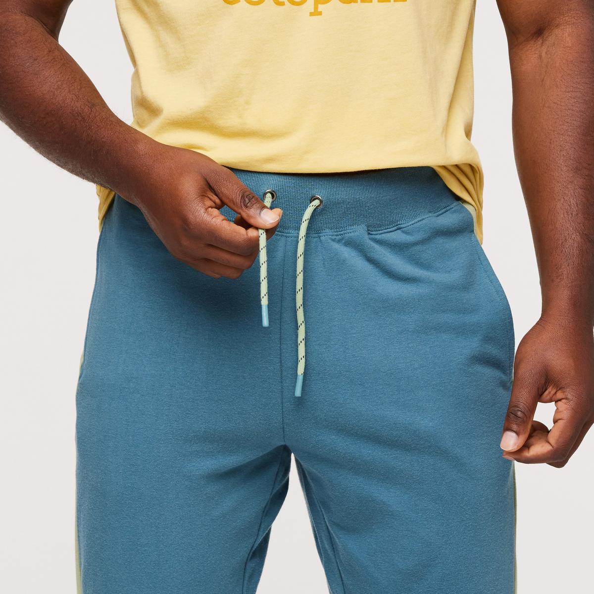 Bandera Organic Jogger - Men's, Blue Spruce, Model Jeremy