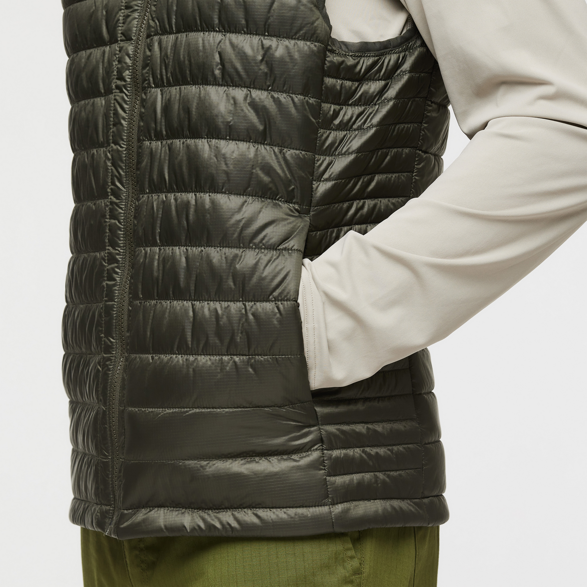 Capa Insulated Vest - Men's, Iron, Model Jason