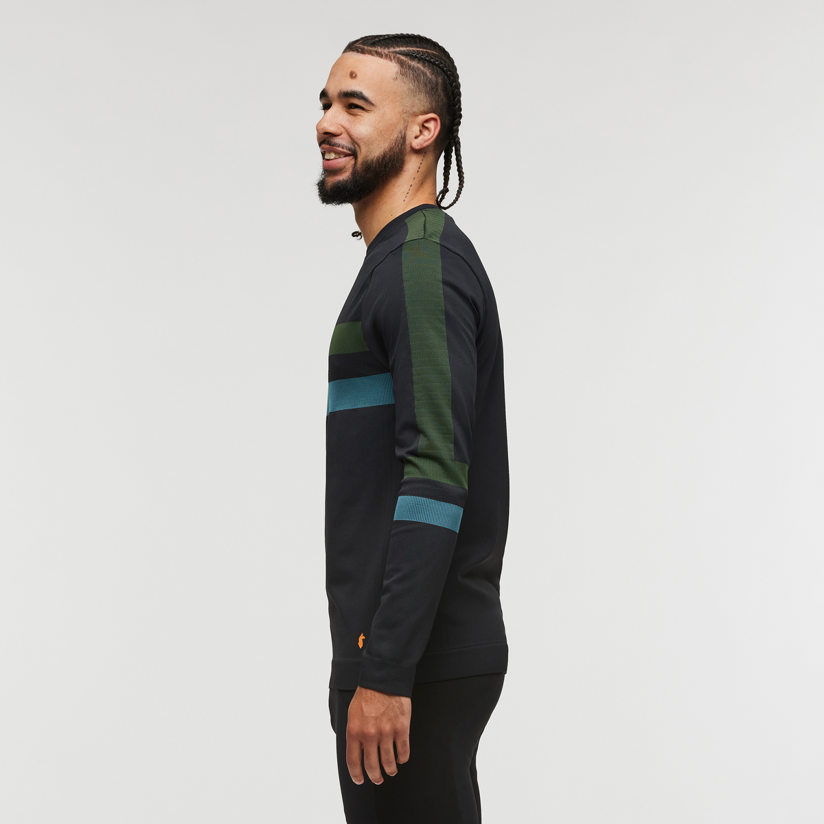 Debajo Seamless Baselayer Crew - Men's, Black Stripes, Model Alex