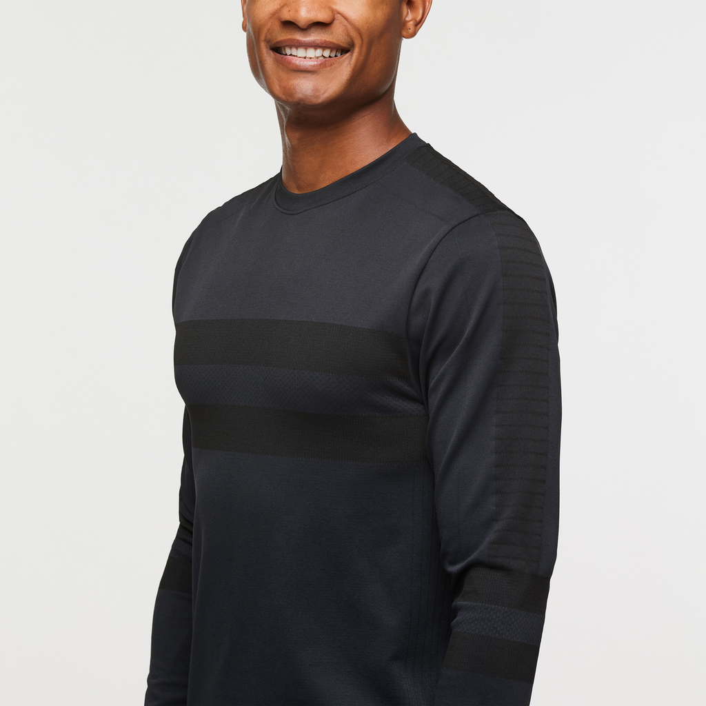 Debajo Seamless Baselayer Crew - Men's, Cotopaxi Black, Model Jason