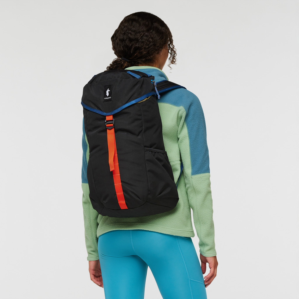 Tapa 22L Backpack - Cada Día, Black