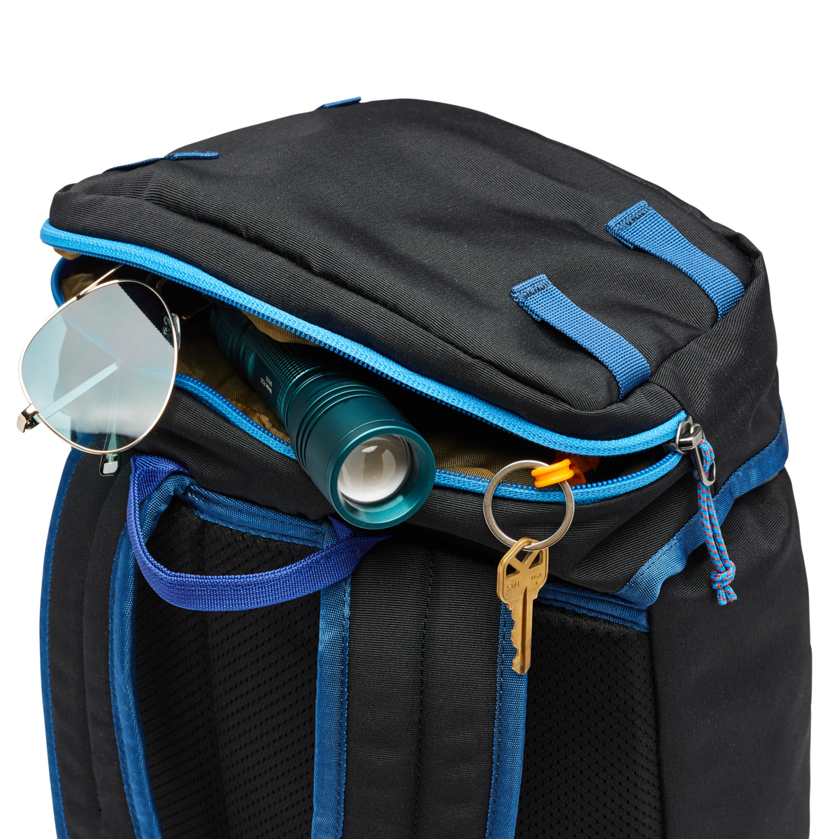 Tapa 22L Backpack - Cada Día, Black