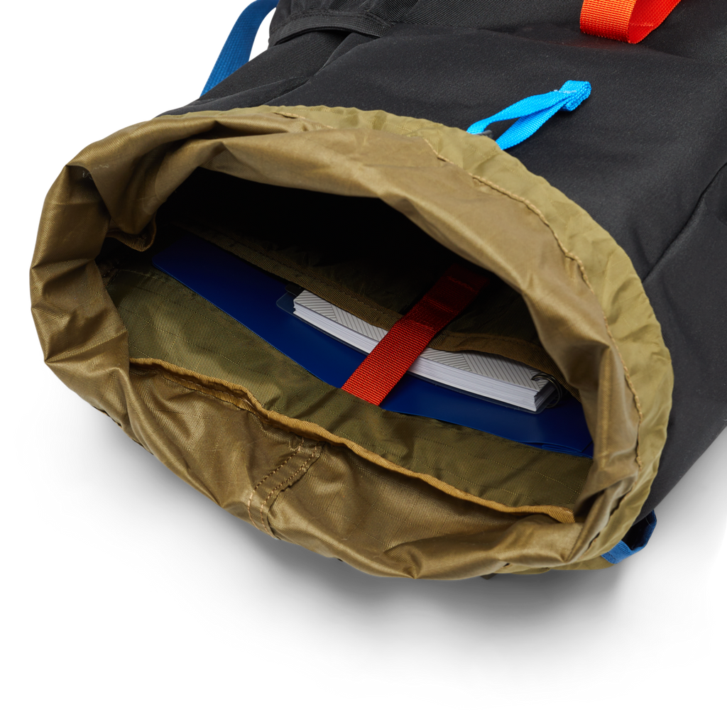 Tapa 22L Backpack - Cada Día, Black