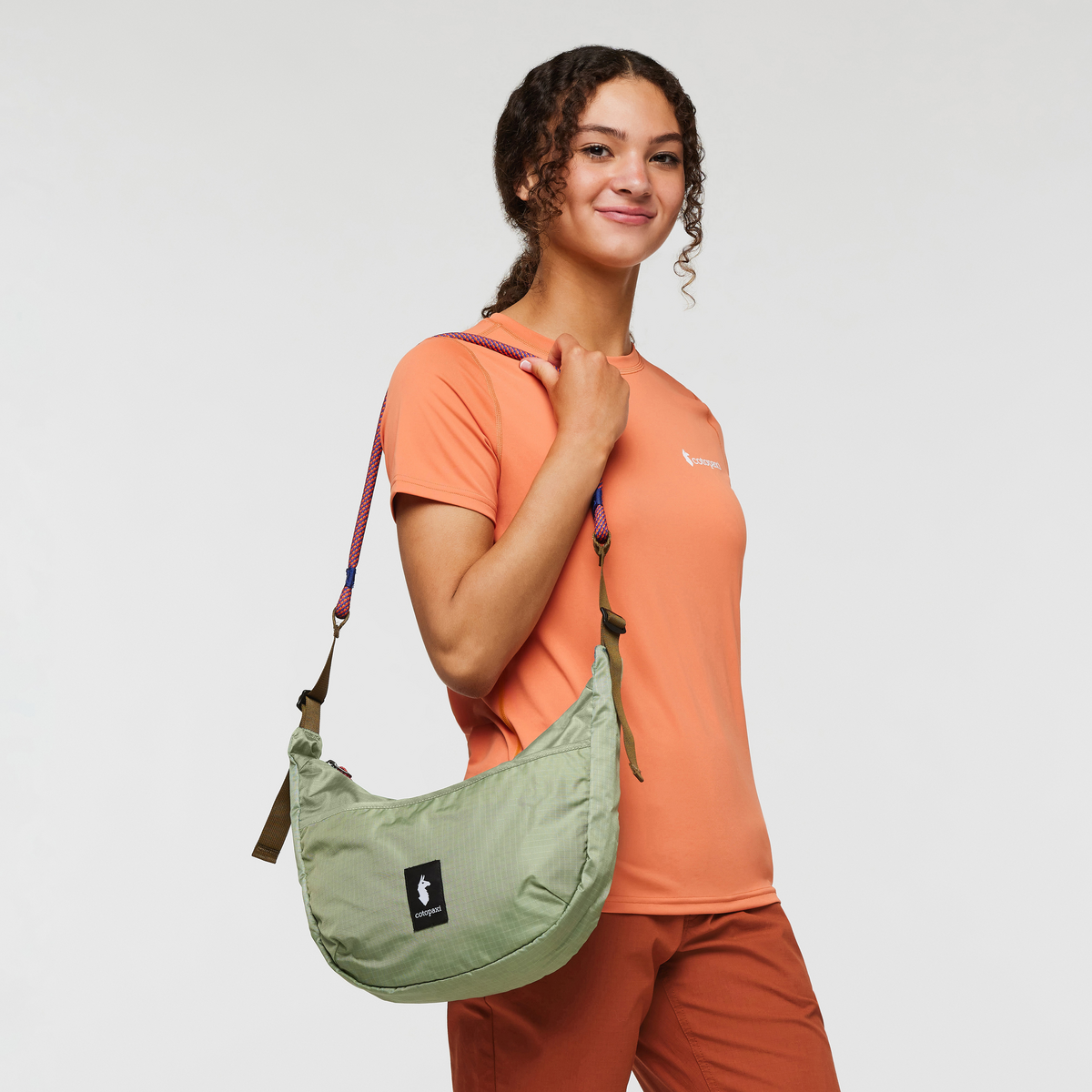 Trozo 8L Shoulder Bag - Cada Día, Aspen, model