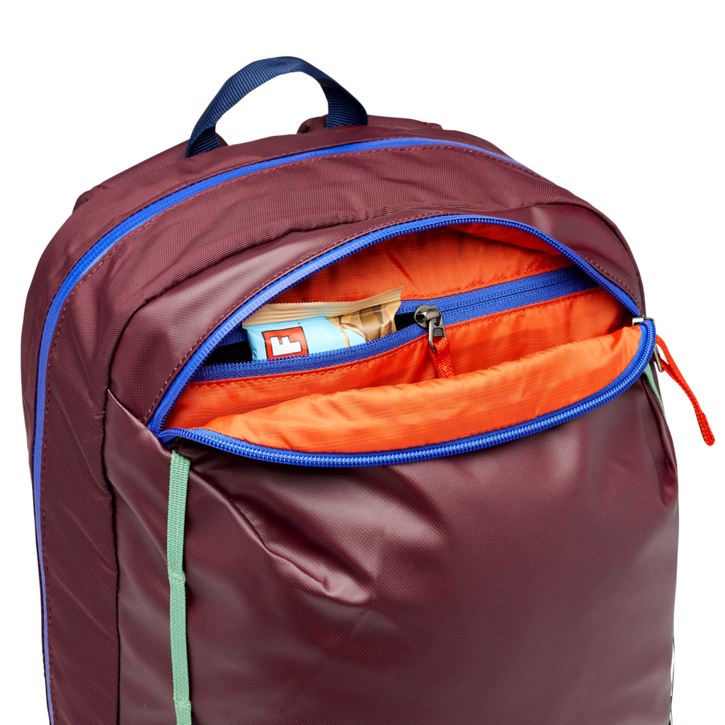 Vaya 18L Backpack - Cada Día, Wine