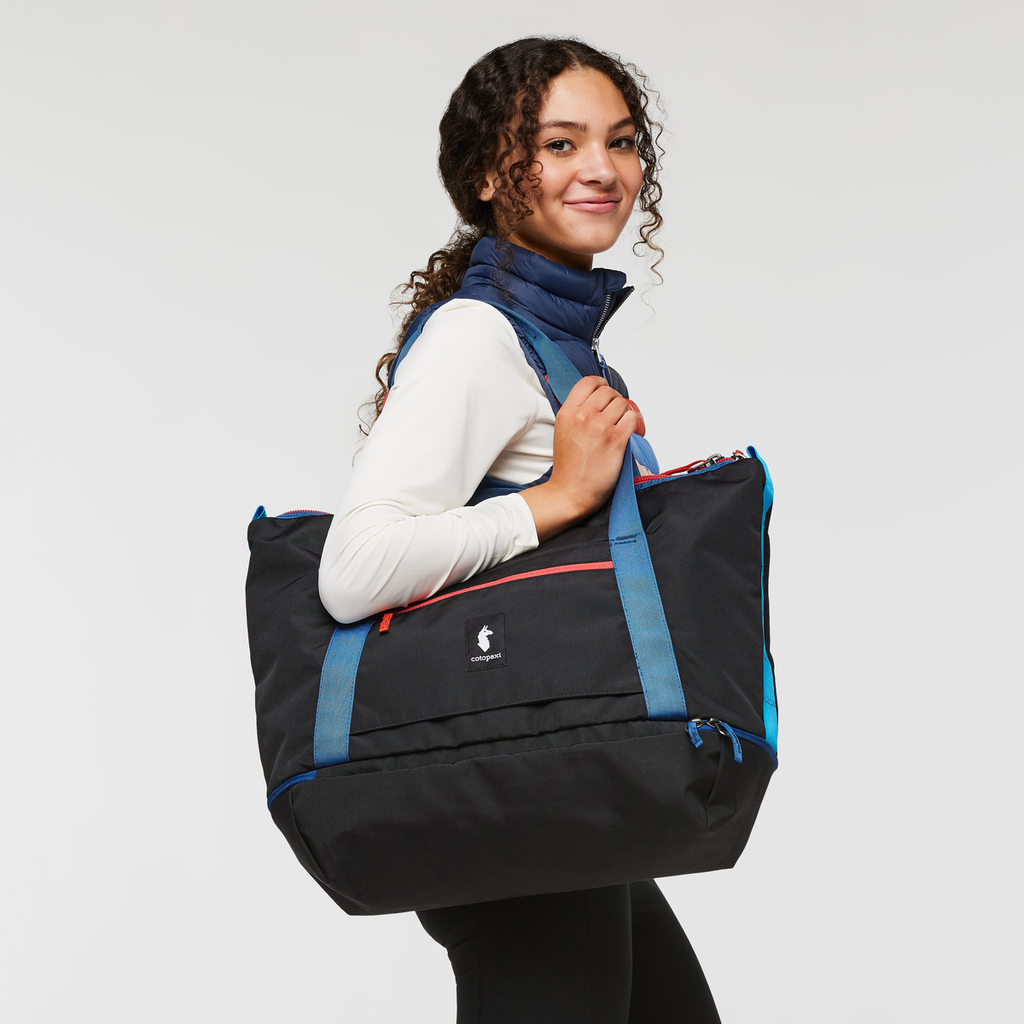 Viaje 35L Weekender Bag - Cada Día, Black