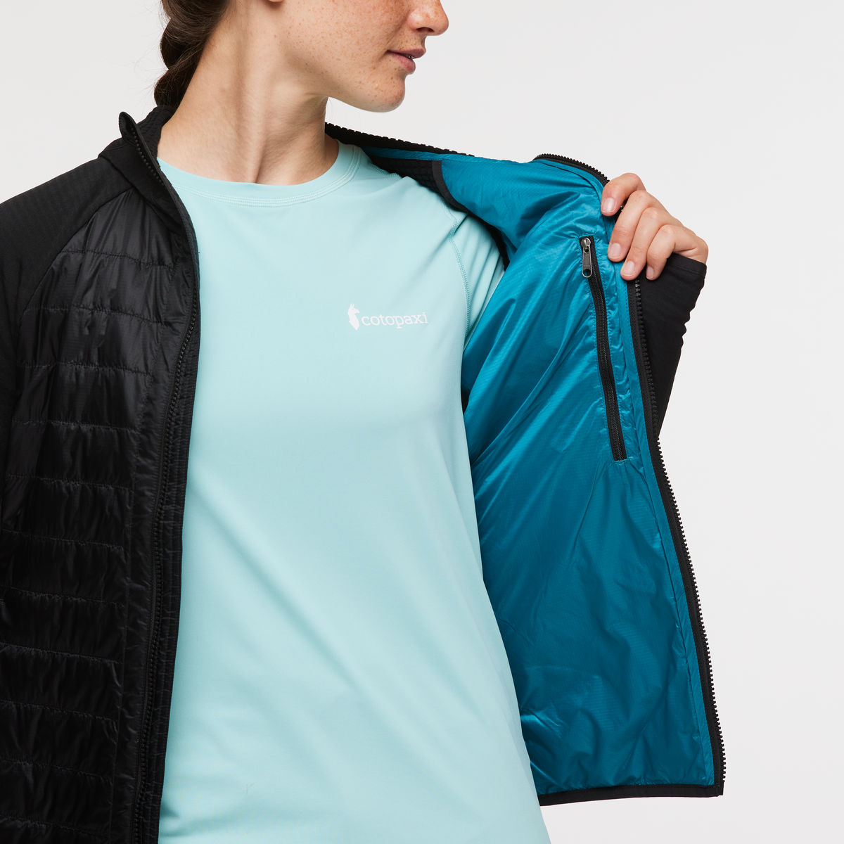 Capa Hybrid Insulated Hooded Jacket - Women's, Black, Model Aya