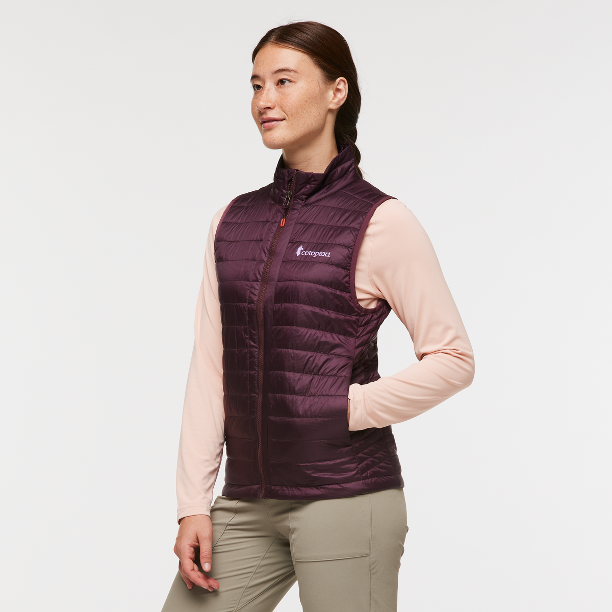 Capa Insulated Vest - Women's, Cotopaxi Wine, Model Aya