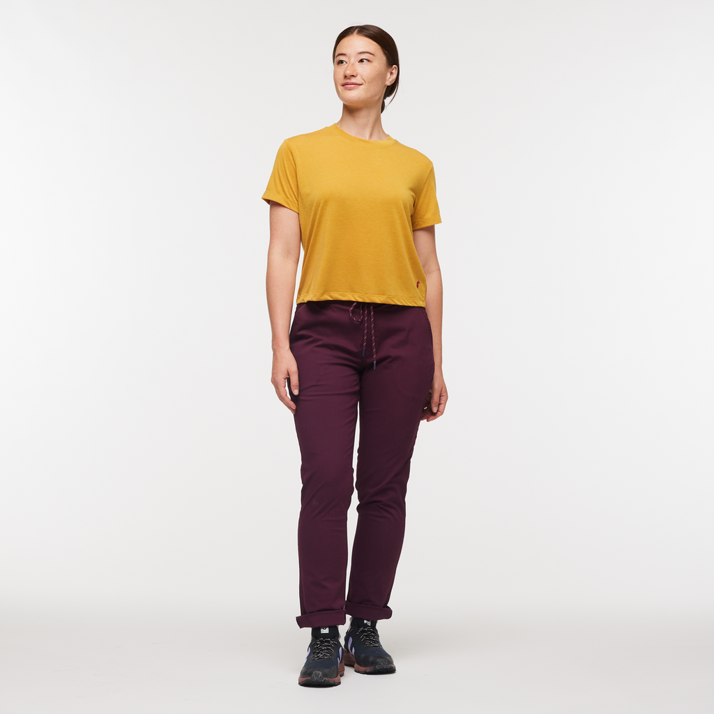 Paseo Travel Crop T-Shirt - Women's, Amber, Model Aya