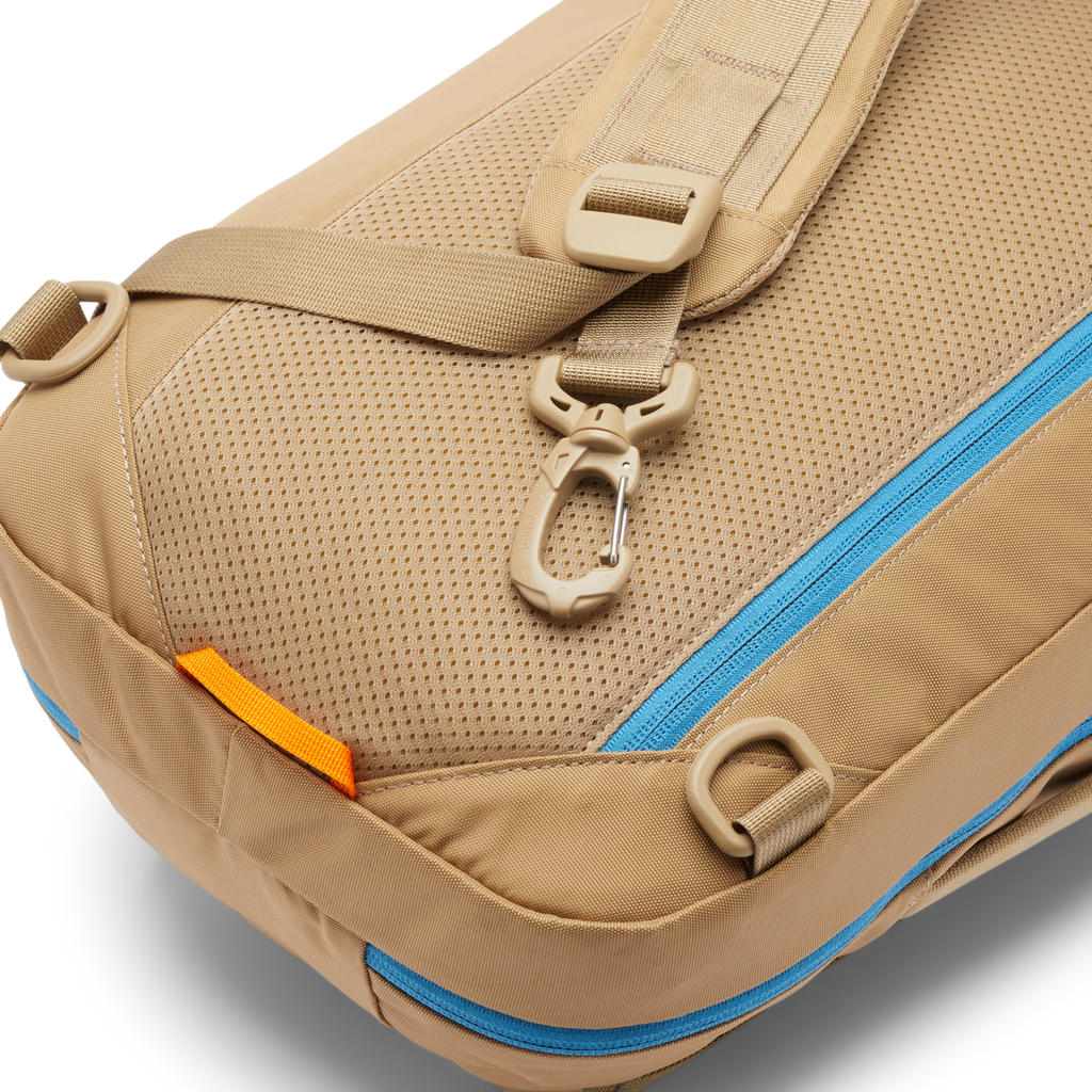 Chasqui 13L Sling - Cada Día, Desert