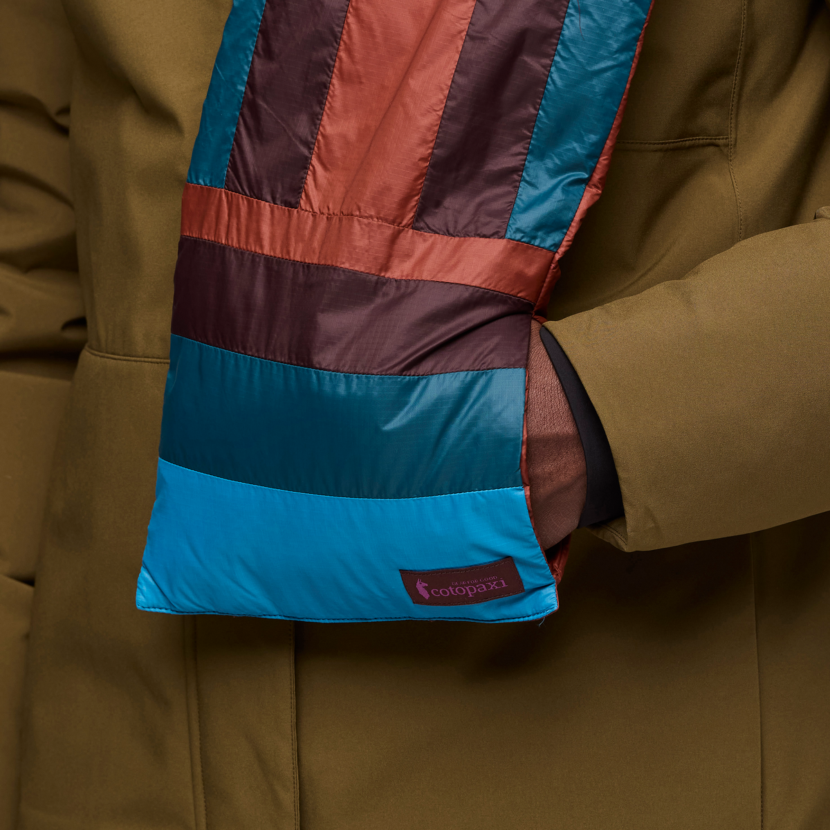 Fuego Down Scarf, Rusty Stripes, Detail