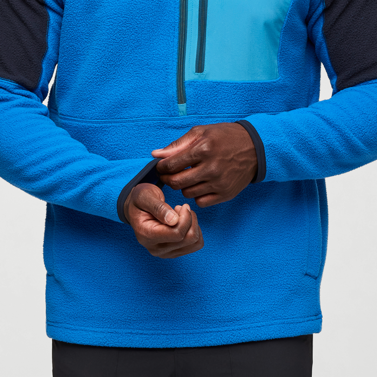 Abrazo Half-Zip Fleece Jacket - Men's, Carbon/Atlantic, Model Kirk