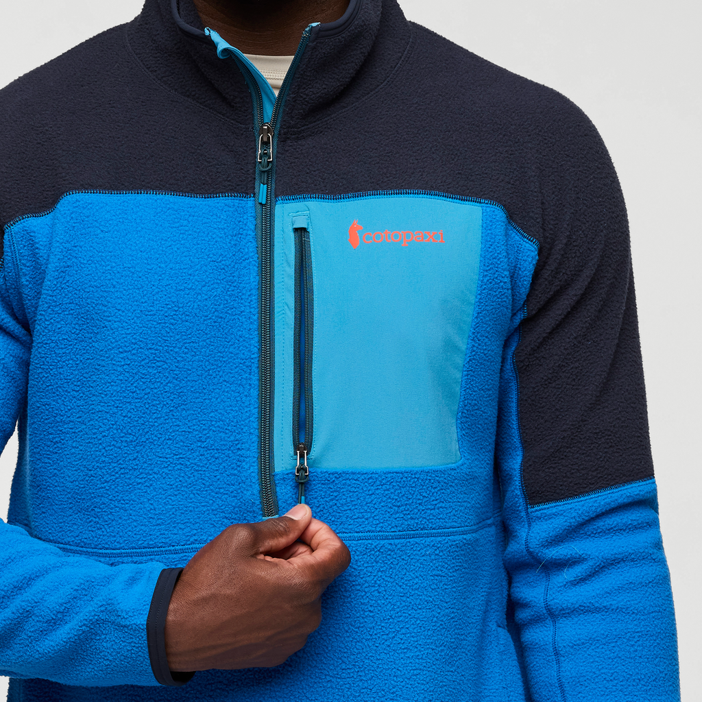 Abrazo Half-Zip Fleece Jacket - Men's, Carbon/Atlantic, Model Kirk