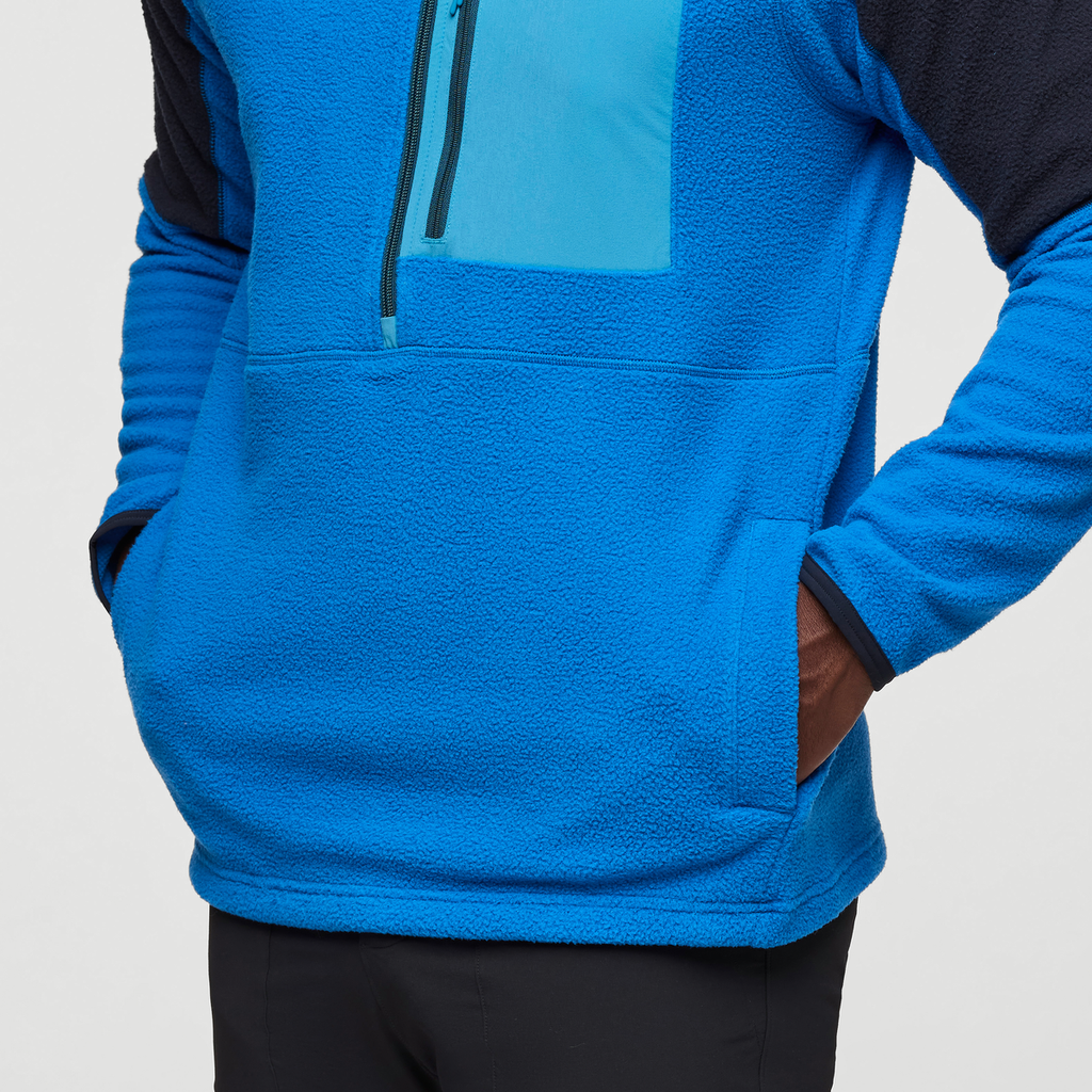 Abrazo Half-Zip Fleece Jacket - Men's, Carbon/Atlantic, Model Kirk