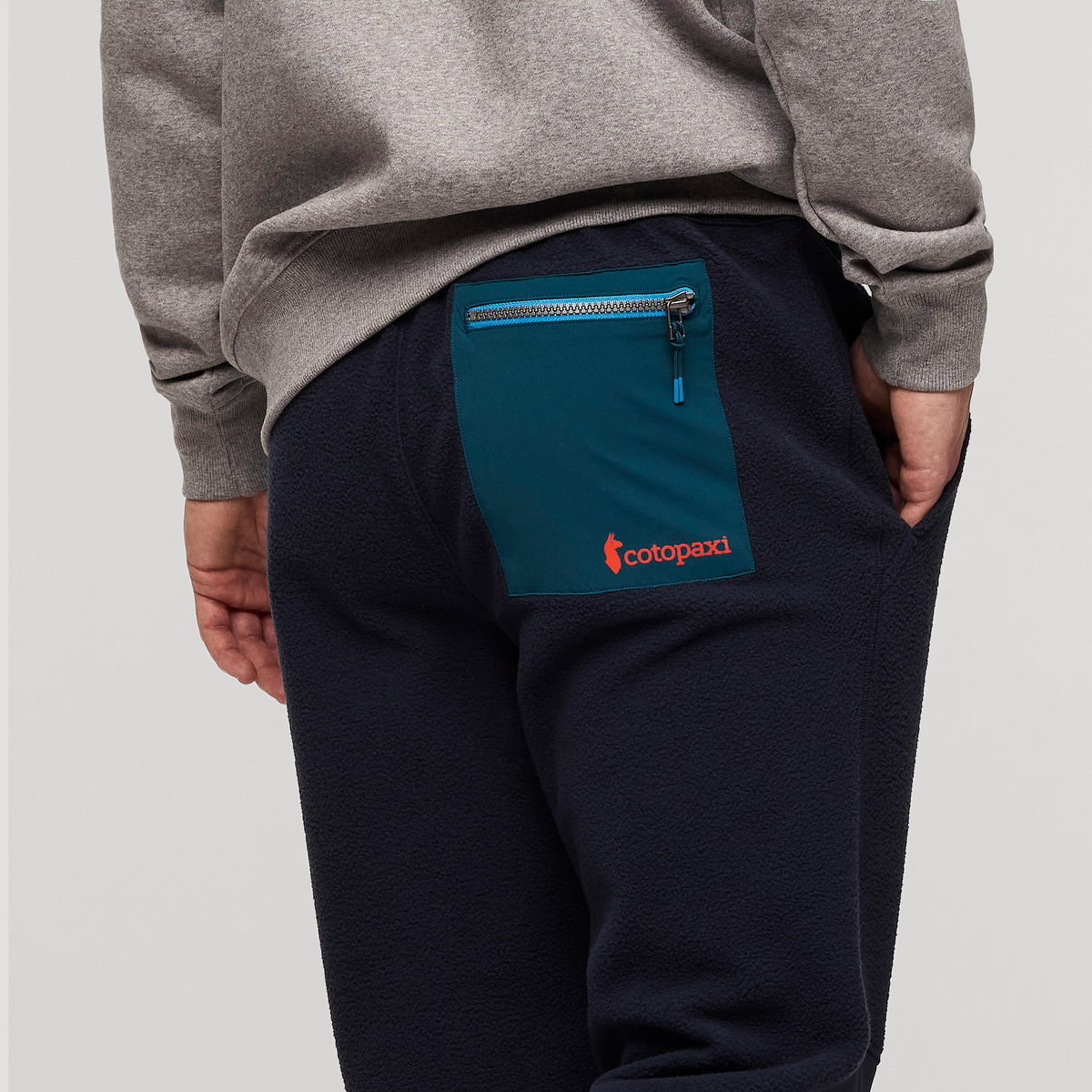Abrazo Fleece Jogger - Men's, Carbon, Model Kellan