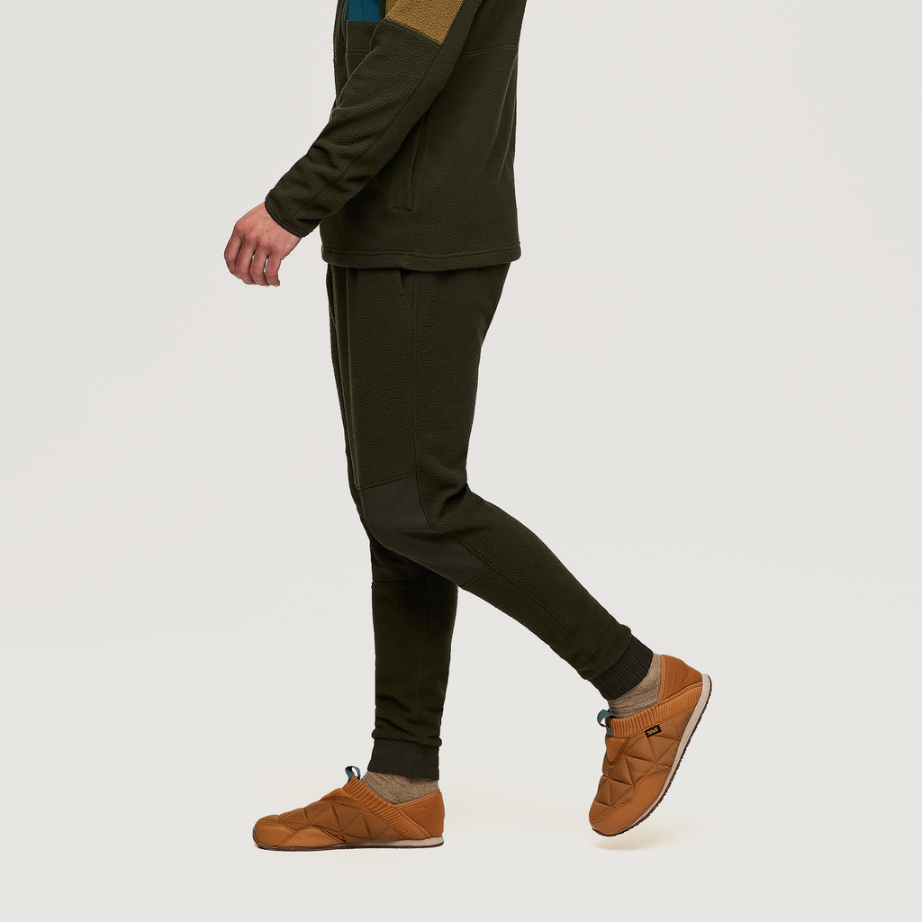 Abrazo Fleece Jogger - Men's, Woods, Model Kellan