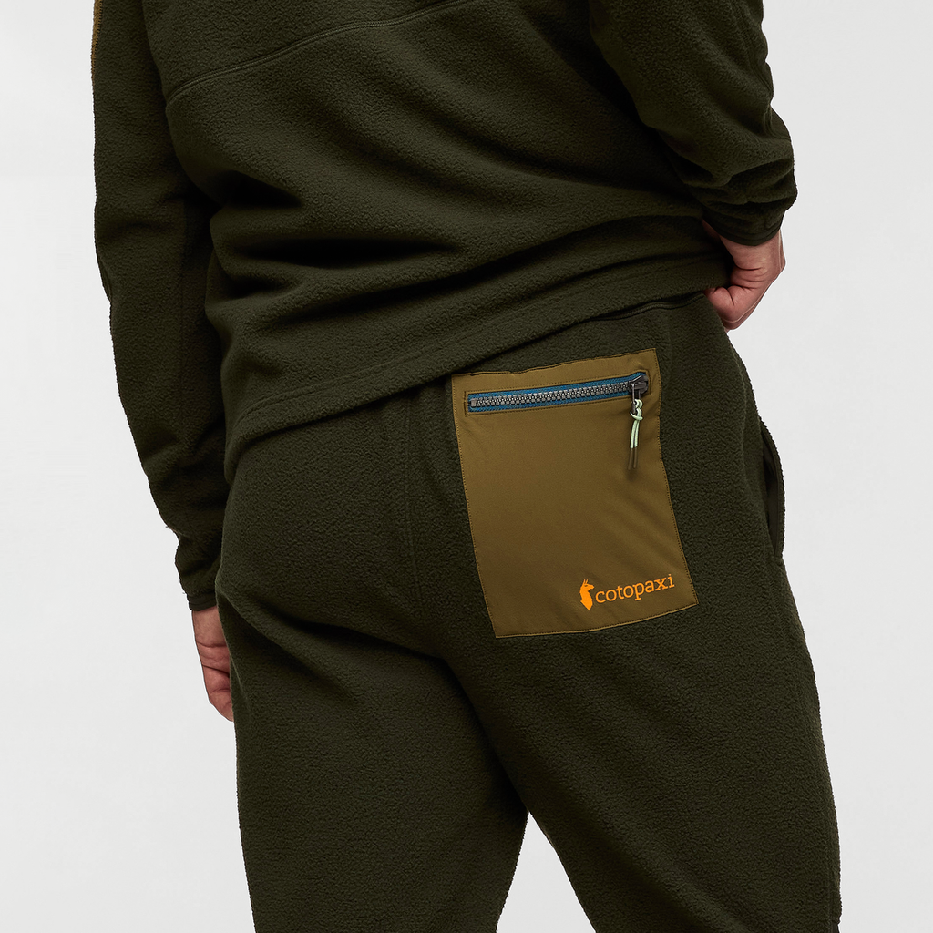 Abrazo Fleece Jogger - Men's, Woods, Model Kellan