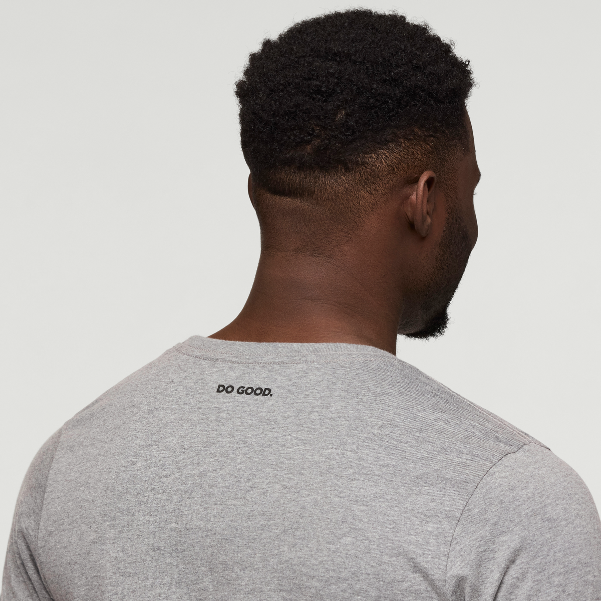Cotopaxi Llama T-Shirt - Men's, Heather Grey, Model Kirk
