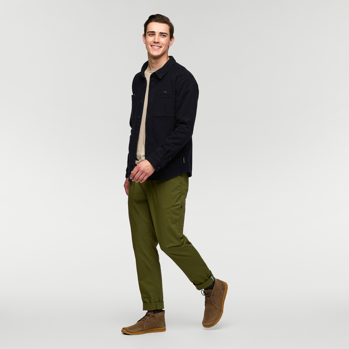 Mero Organic Flannel Shirt - Men's, Carbon, Model Kellan