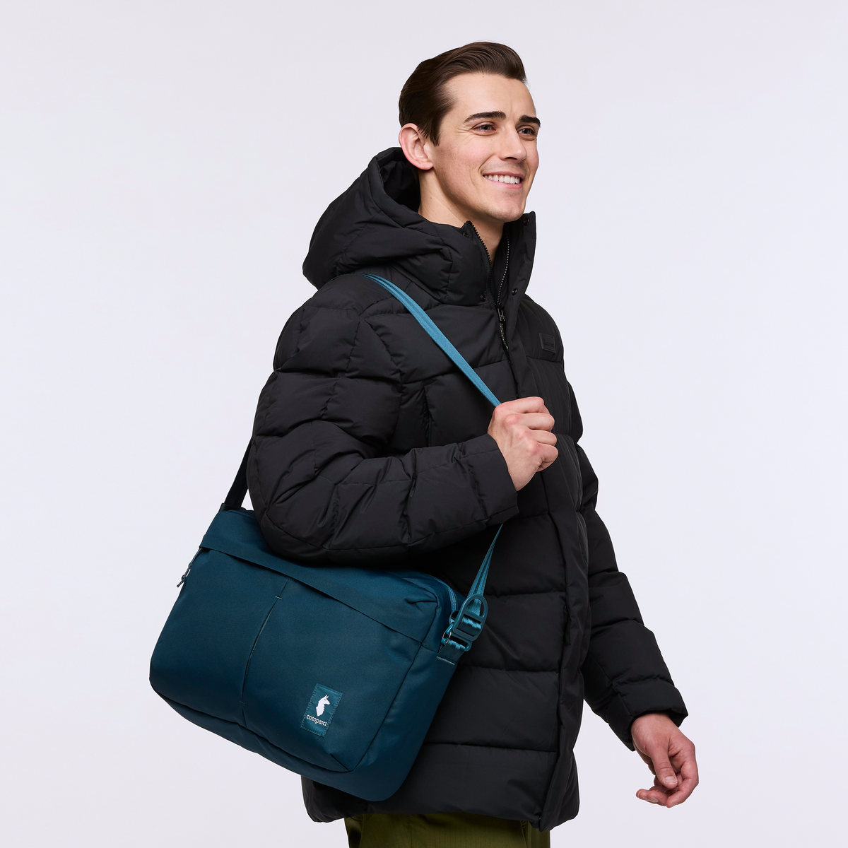 Mente 15L Messenger Bag - Cada Día, Cotopaxi Abyss