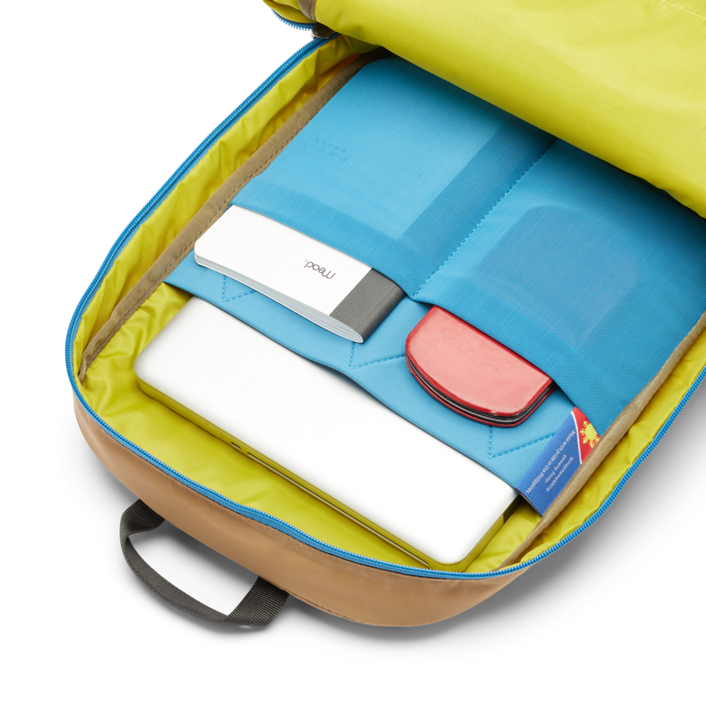 Vaya 18L Backpack - Cada Día, Desert