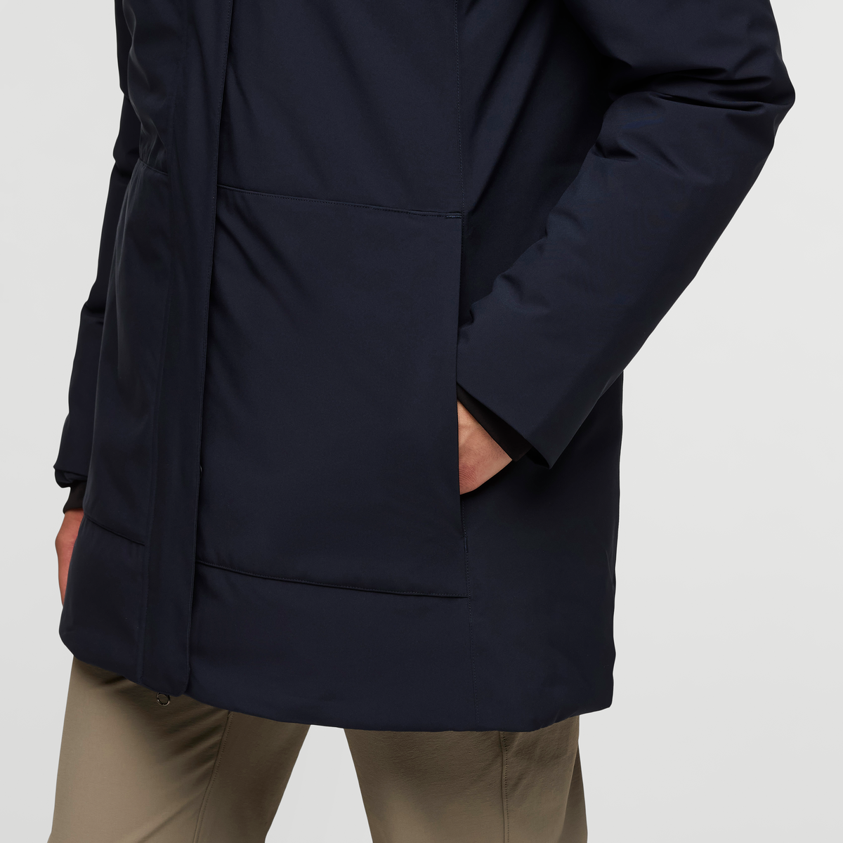Calidez Down Parka - Women's, Carbon, Model London