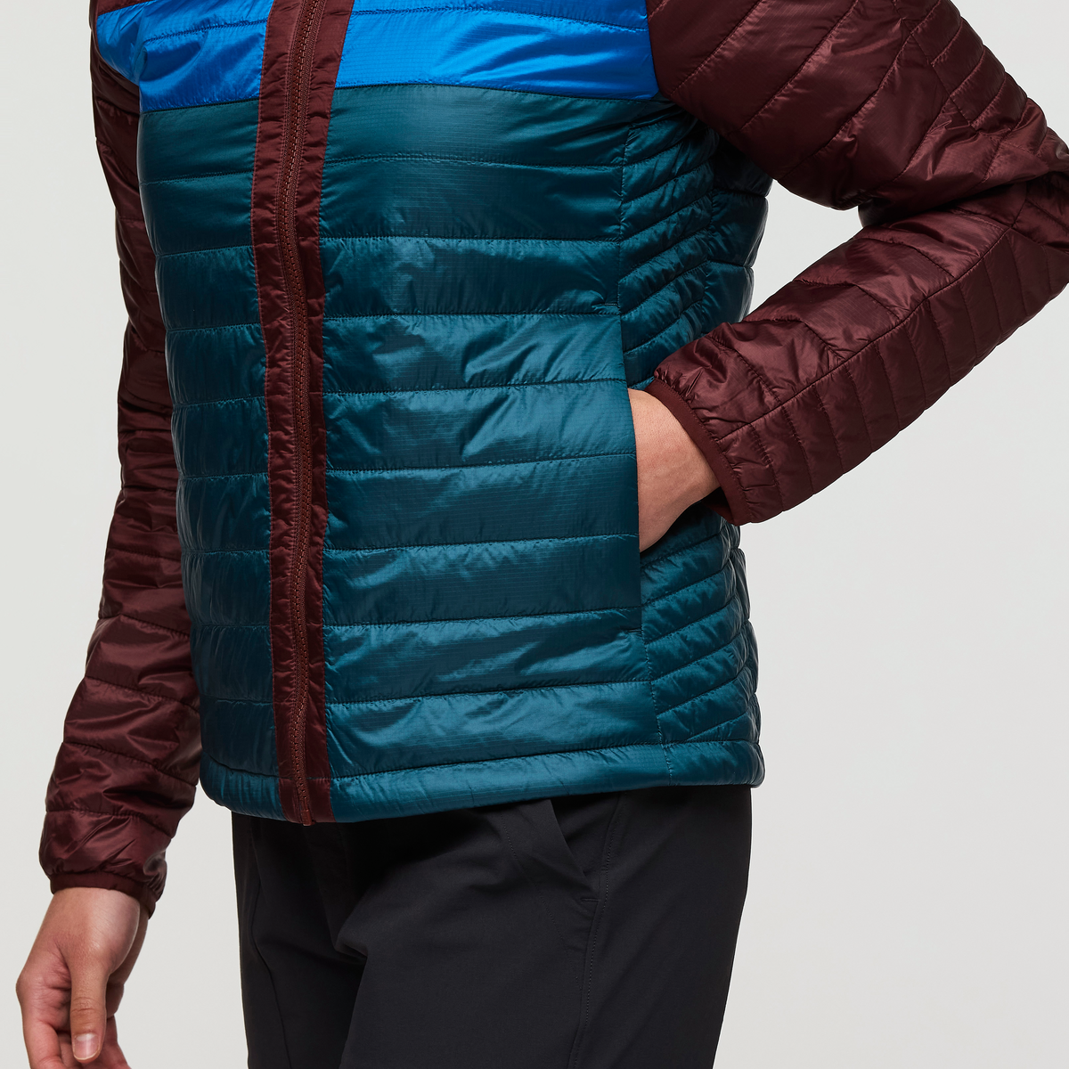 Capa Insulated Hooded Jacket - Women's, Chestnut/Abyss, Model London