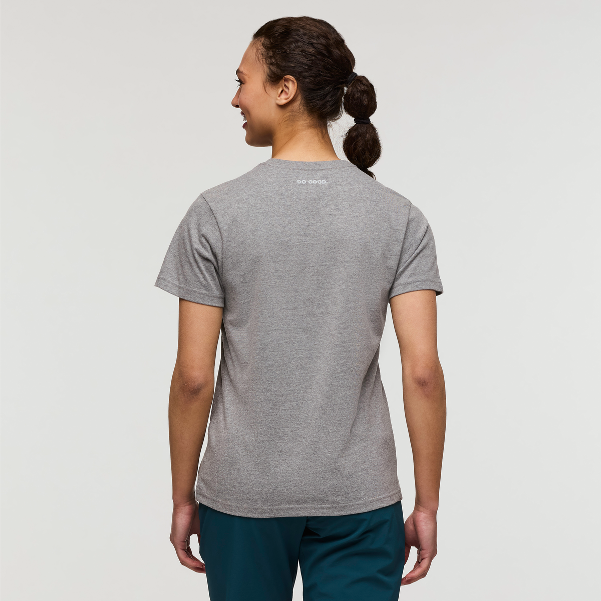 Cotopaxi Llama T-Shirt - Women's, Heather Grey, Model London