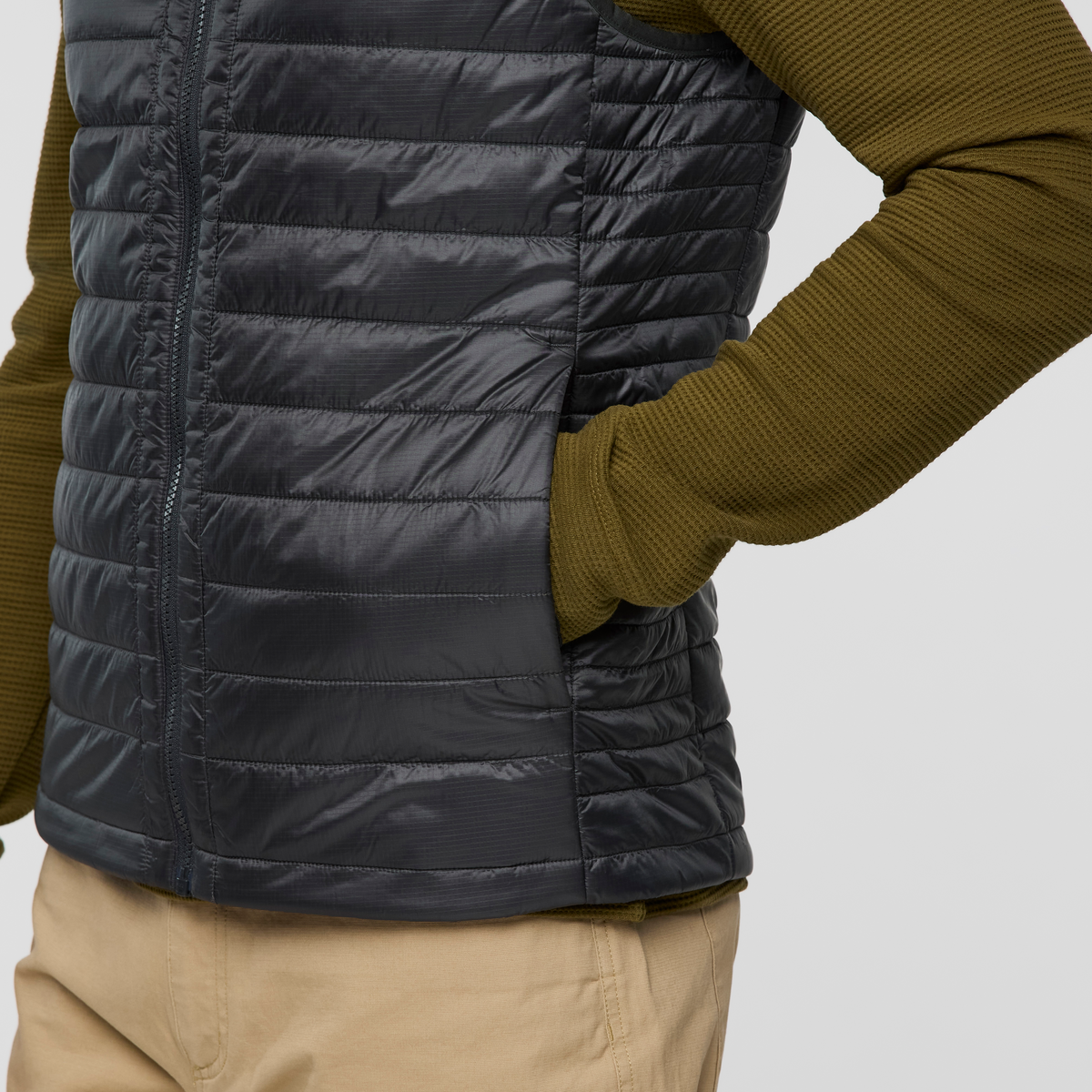 Capa Insulated Vest - Men's, Charcoal, Model Jackson