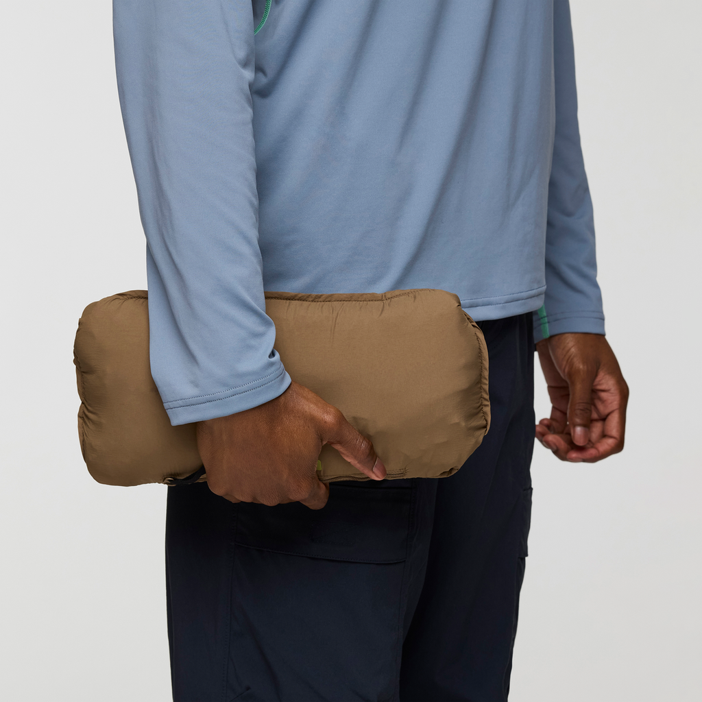 Pacaya 2.0 Insulated Jacket - Men's, Dune, Model Nicolas