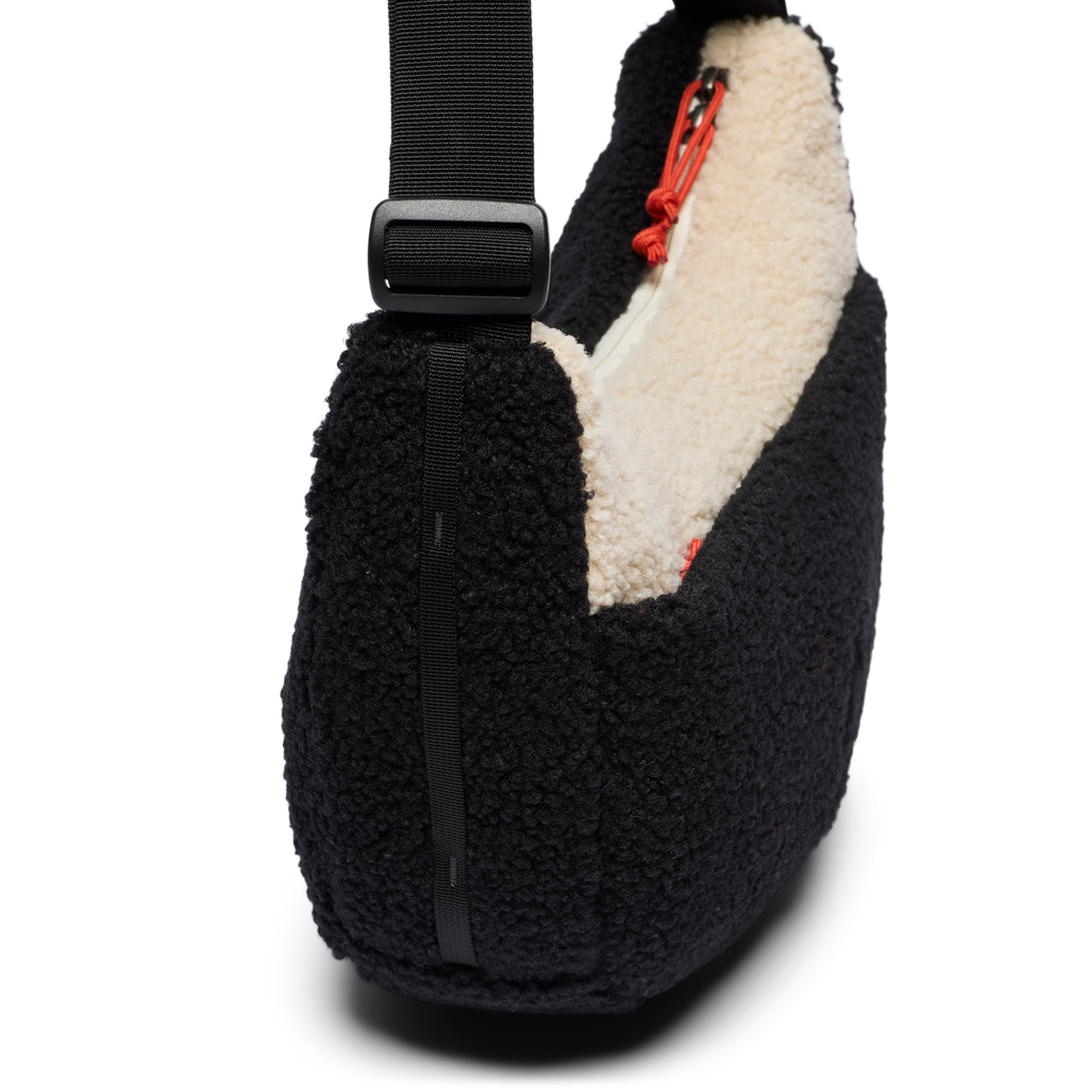 High Pile Fleece 6L Crescent Bag, Black/Cream