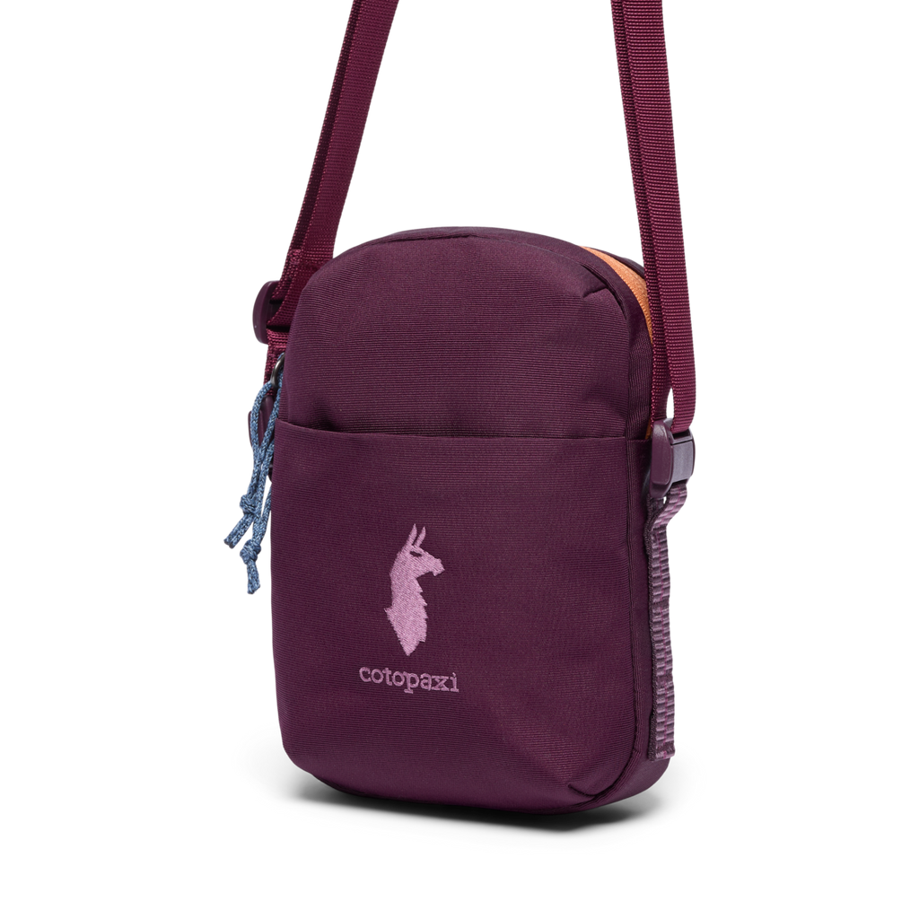 Todo 1L Shoulder Bag, Blackberry, Detail