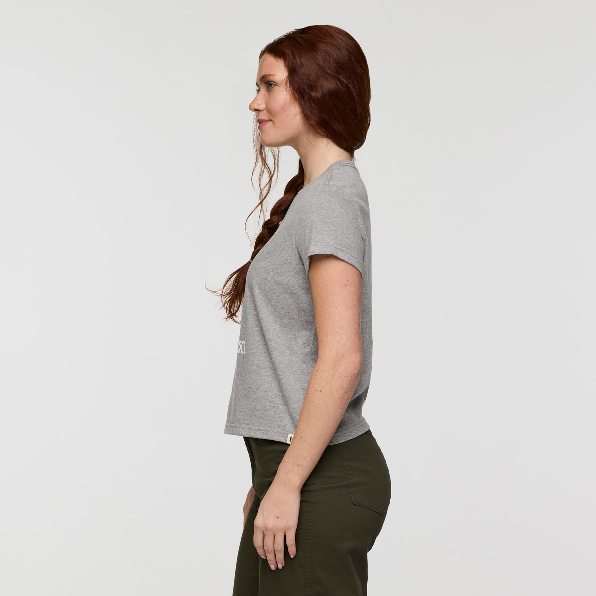 Cotopaxi Llama T-Shirt - Women's, Heather Grey, Model Caitlyn