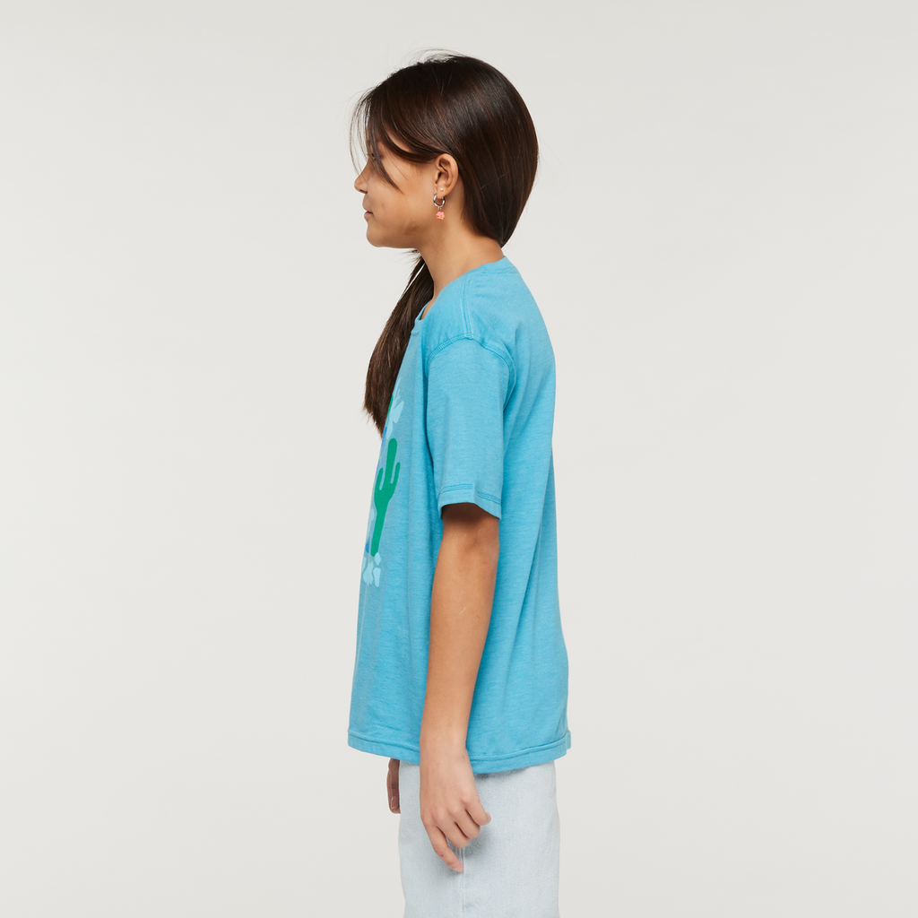 Day Hike Organic T-Shirt - Kids', Poolside, Model Scarlett
