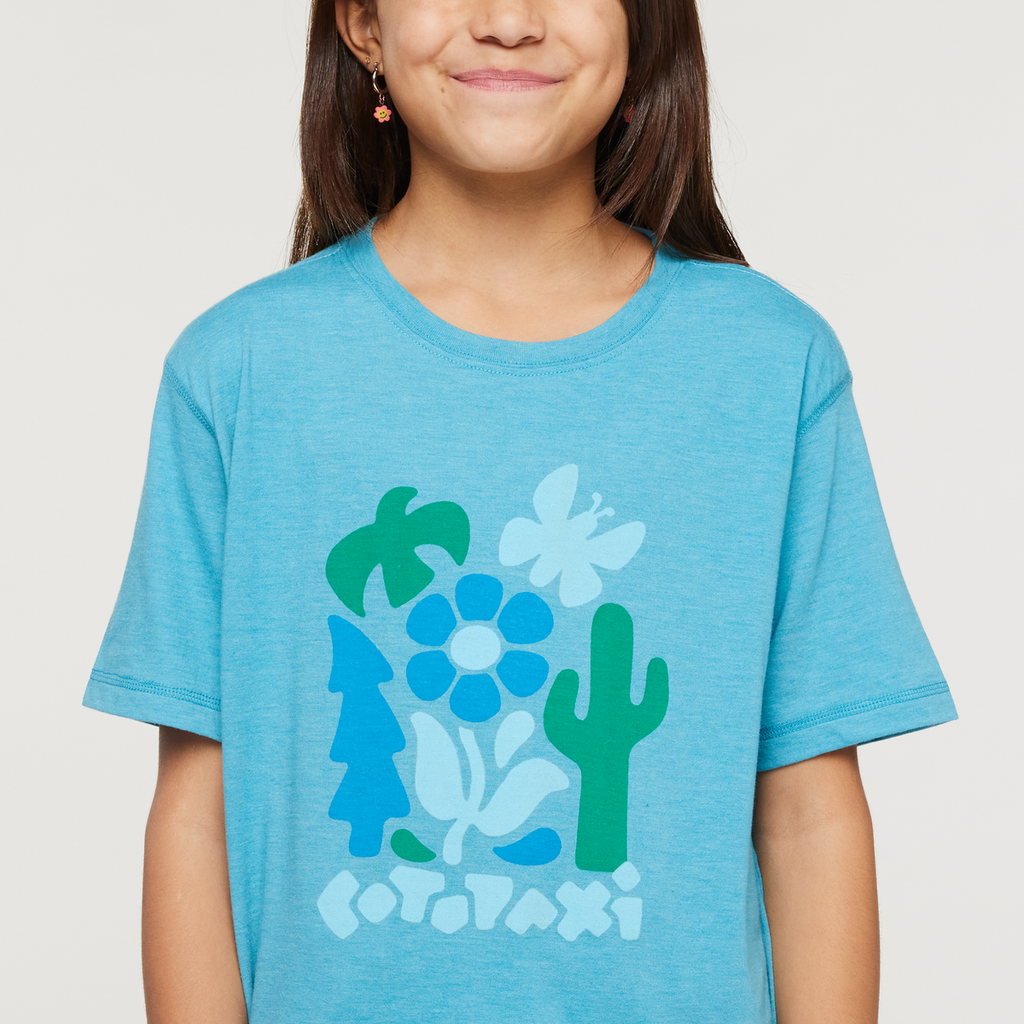 Day Hike Organic T-Shirt - Kids', Poolside, Model Scarlett