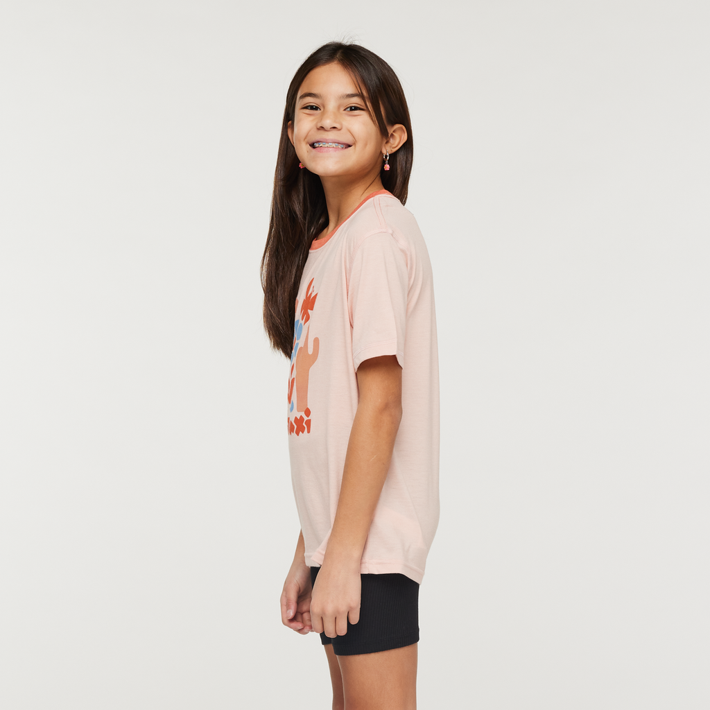 Day Hike Organic T-Shirt - Kids', Sand, Model Scarlett