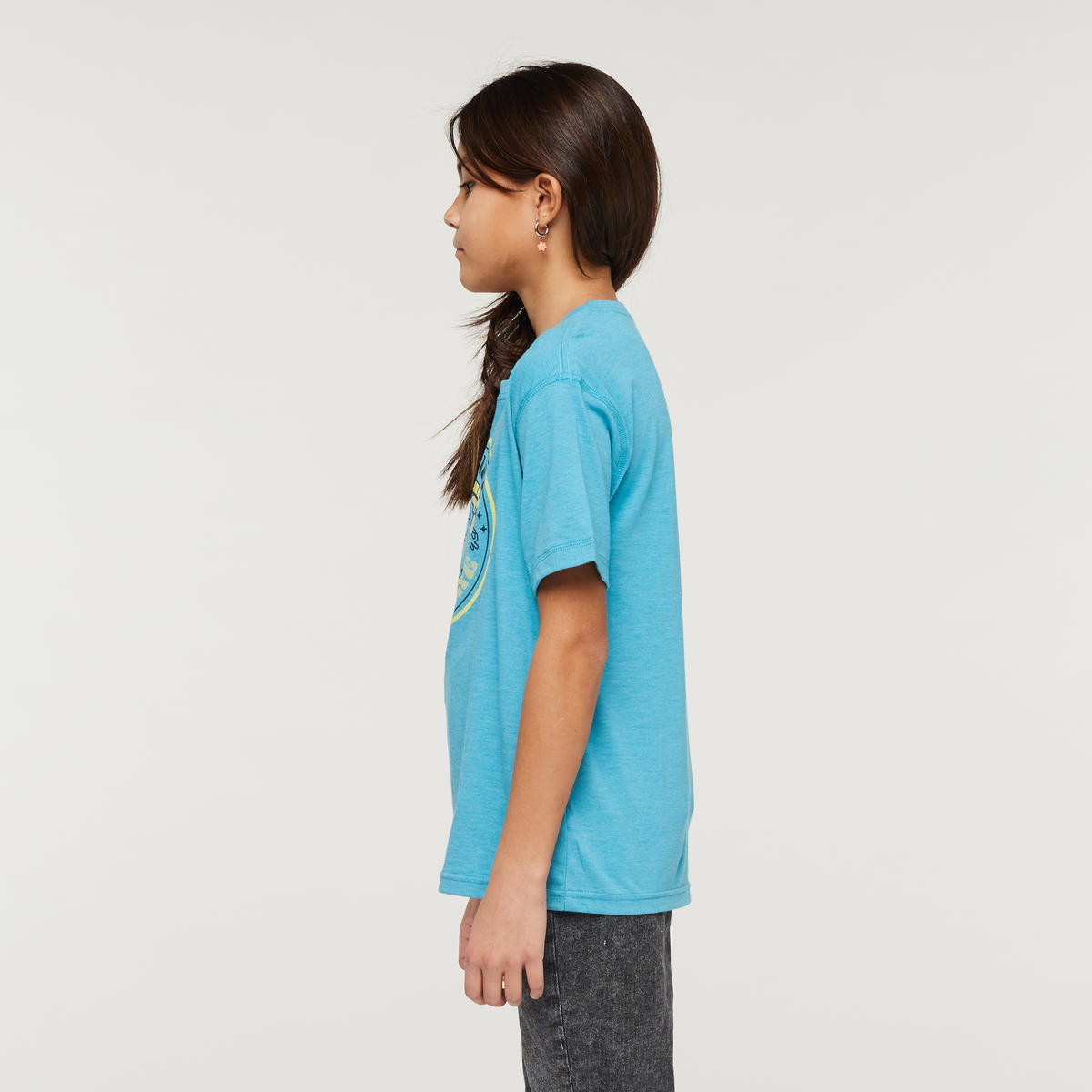 Good Vibes Organic T-Shirt - Kids', Poolside, Model Scarlett