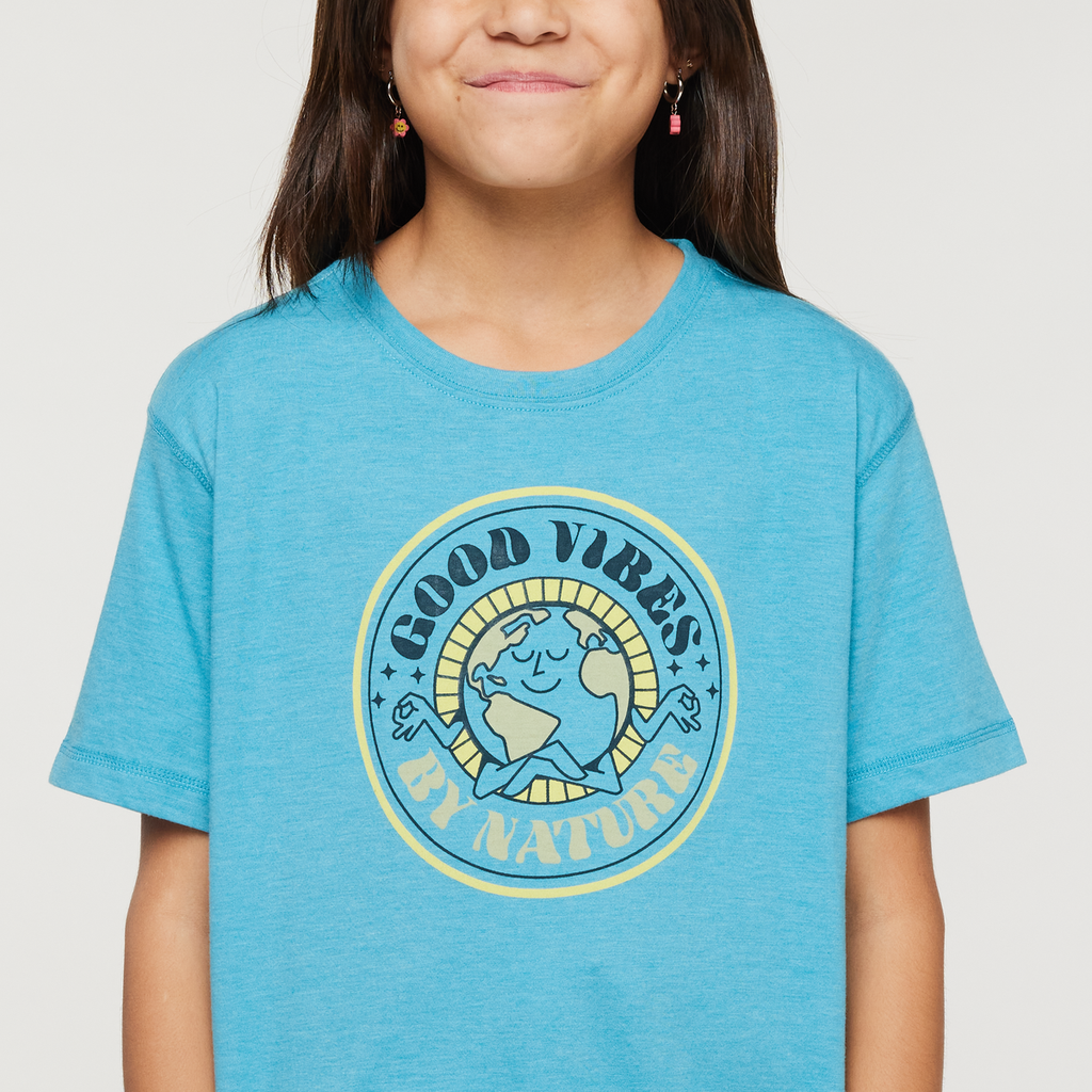 Good Vibes Organic T-Shirt - Kids', Poolside, Model Scarlett