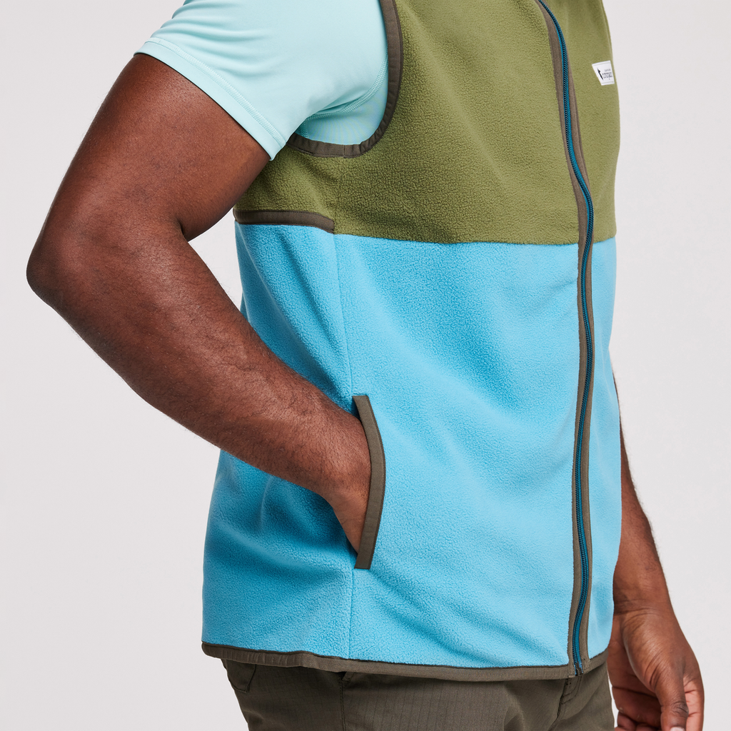 Amado Fleece Vest - Men's, Pine/Poolside, Model Jeremy